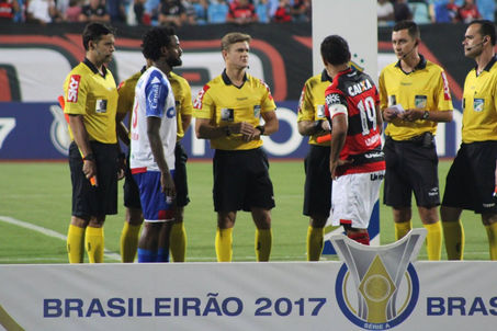 Atlético-GO e Bahia empatam no Estádio Olímpico