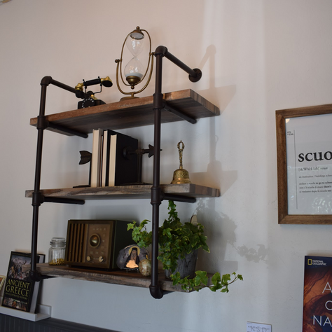 Scuola Pizza: Mediterranean Cuisine in a Vintage Atmosphere
