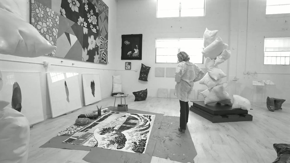 Video 1 Web Page B_W.m4v
