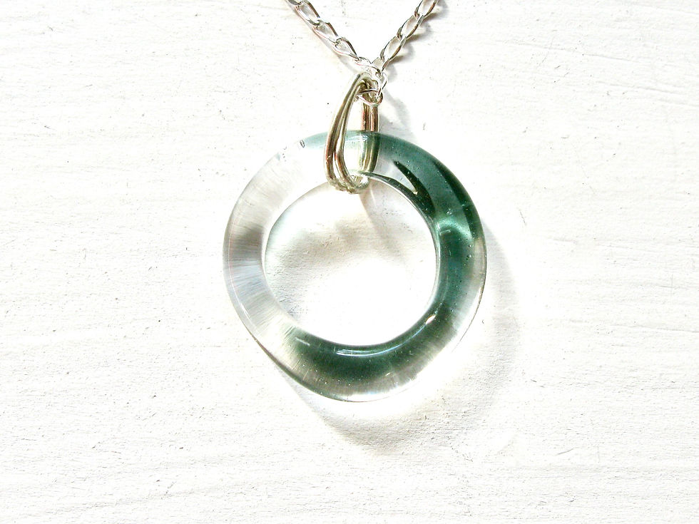 Thumbnail: Ring Glass Necklace - Silver