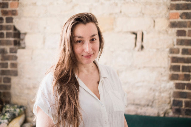 Azélie Fayolle : « Faire de la lecture et de l’écriture des actes de dissidence » (Subvertir le male gaze)