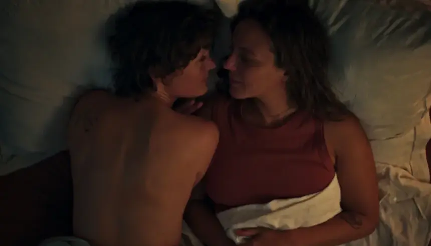 Anna Cazenave Cambet : les mots mis en lumière de Constance Debré (Love Me Tender)