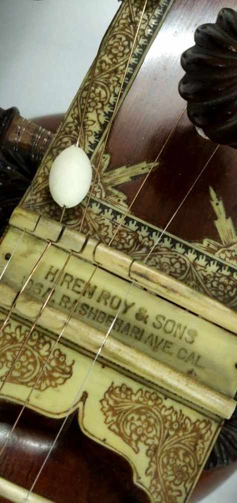 Thumbnail: 1980s Hiren Roy Sitar