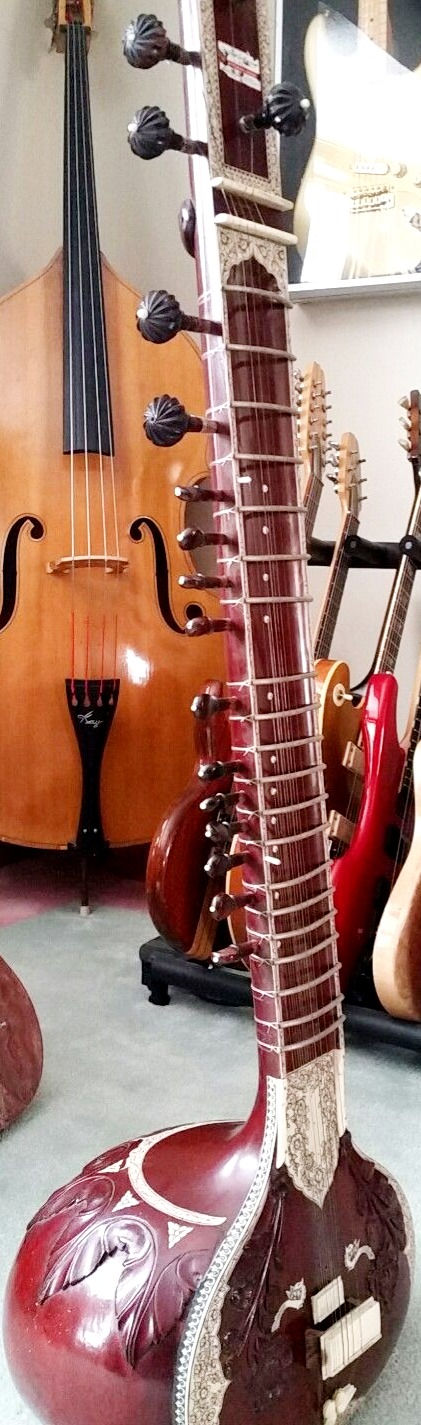 Thumbnail: Circa-1980s Chaitsingh Gurbaxsingh & Bros Sitar