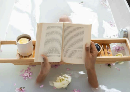 EMBRACING MINDFULNESS: NURTURING YOUR WELL-BEING THIS SUMMER