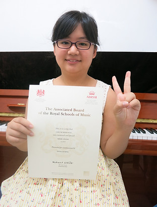 Zoe CHEUNG.jpg