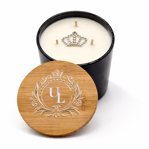Luxurious candle with rhinestone crown.png