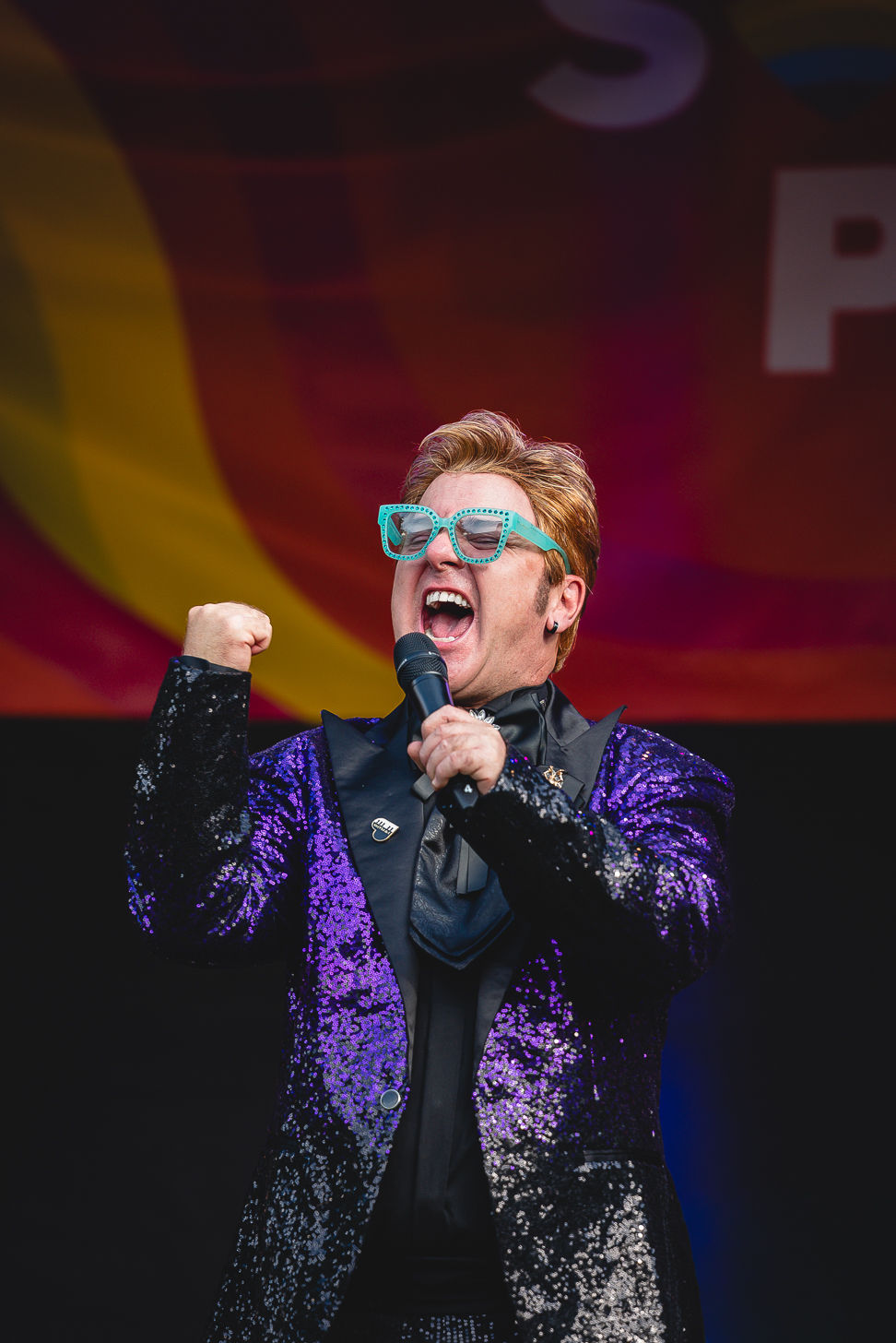 Strong live performance coverage added pace and atmosphere to the final gallery.