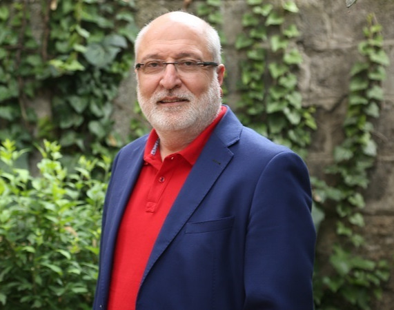 Yazarın fotoğrafı: Prof. Dr. Ali Atıf Bir