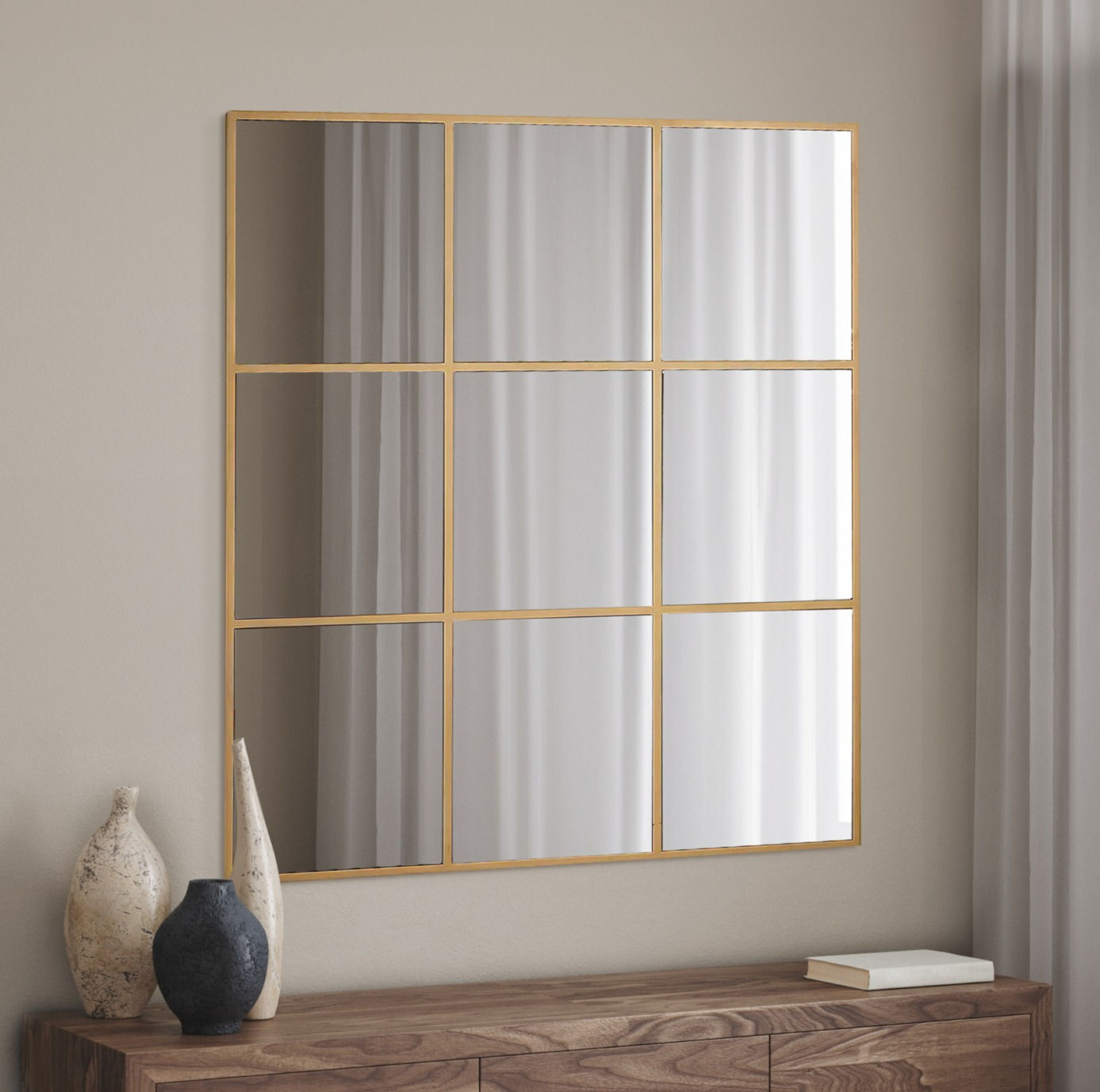 מראה ריבועים בריבוע זהב