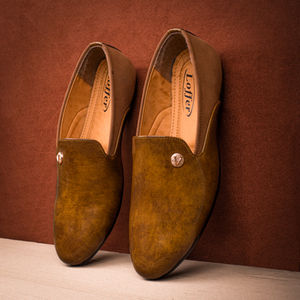 Premium footwear product photography in Delhi NCR with detailed styling, clean background and professional studio lighting