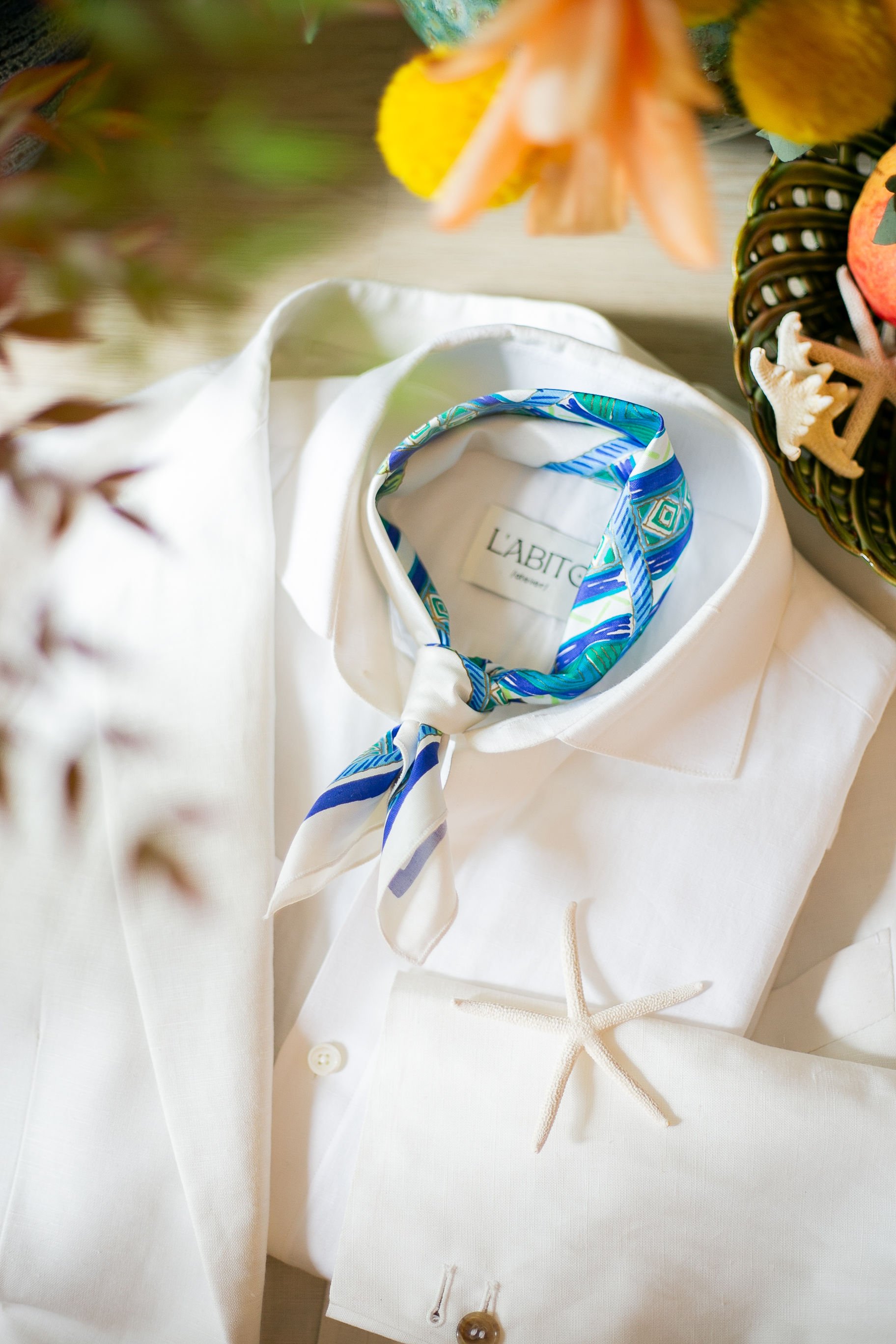 Blue n white geometric Shinawatra