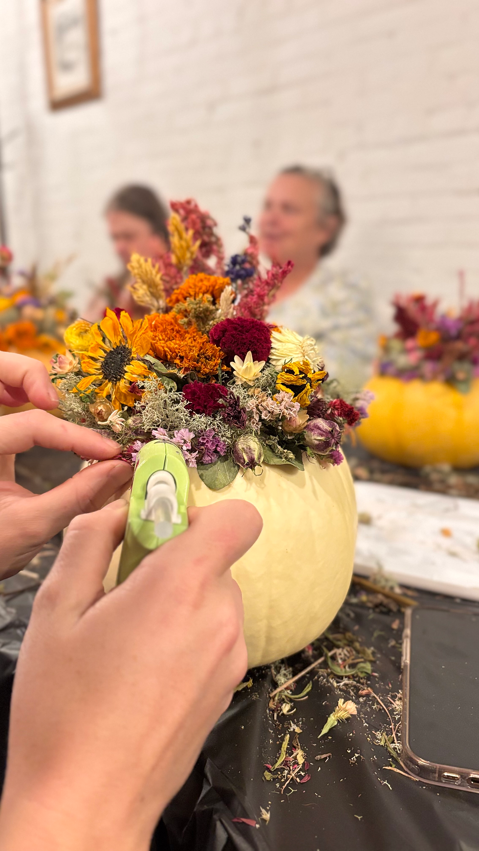 Dry flowers pumpkin Camden workshop 