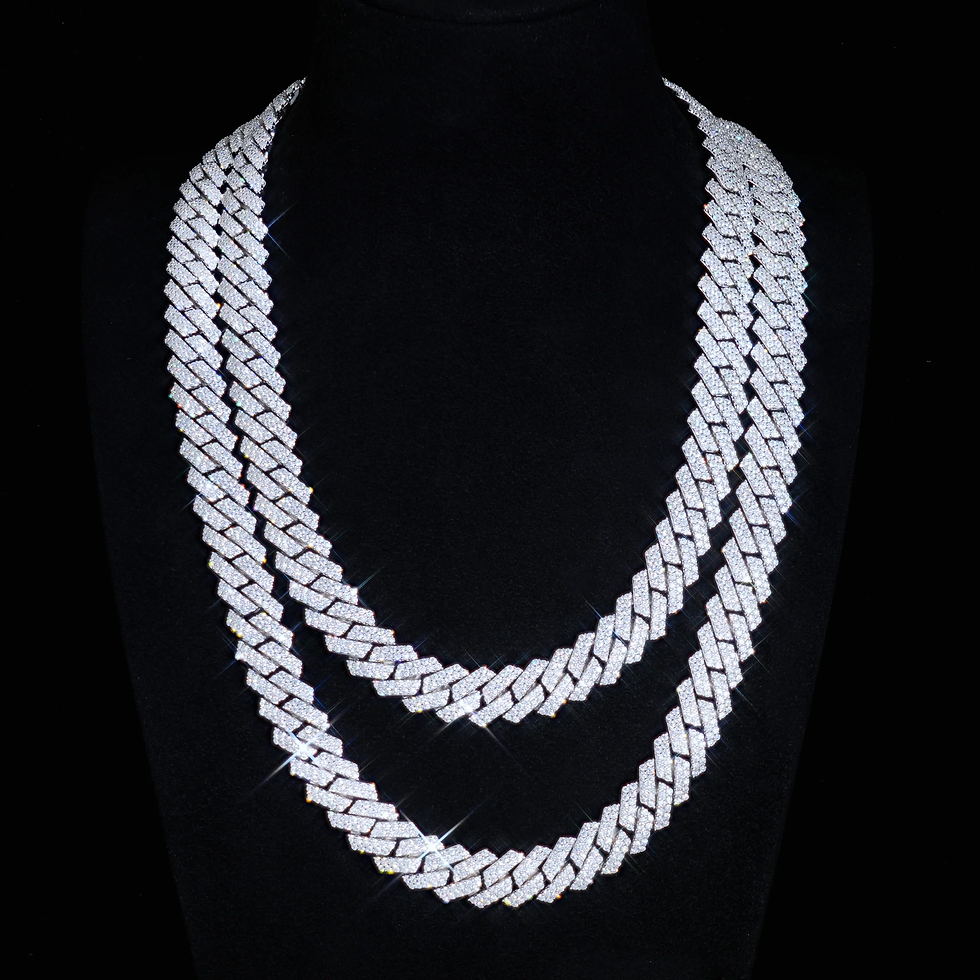 Thumbnail: 925S & VVS Moissanite 12MM Prong Cuban Link Chain