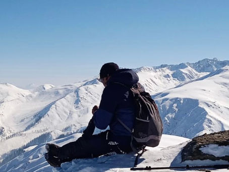 Snowboarding Adventure in Kashmir: From Tatanagar to Gulmarg