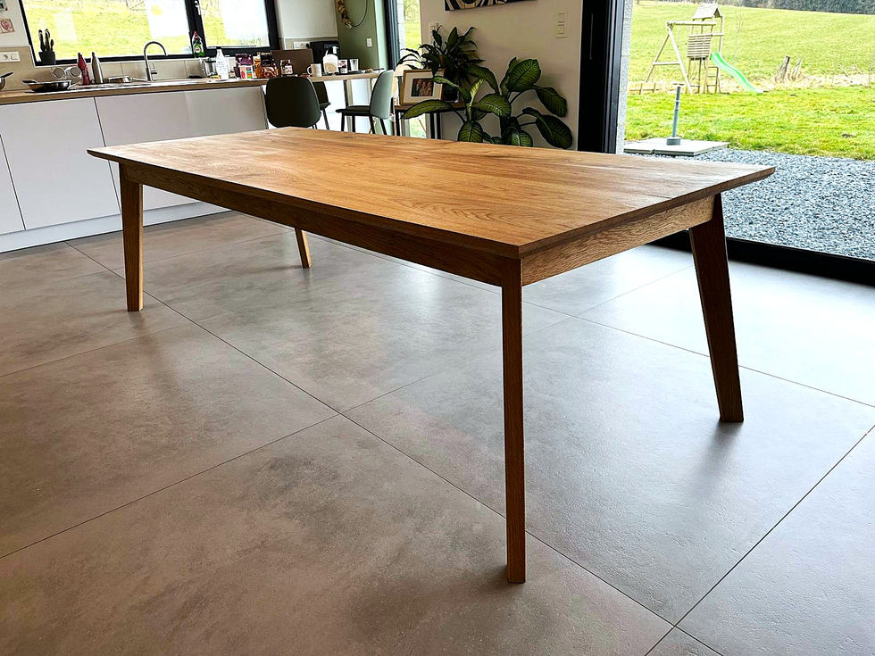 Fabrication d'une table en chêne massif sur mesure