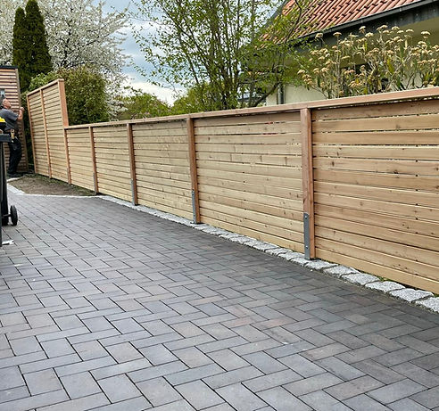 Zaunbau LUWA Gartenbau (1)_edited.jpg