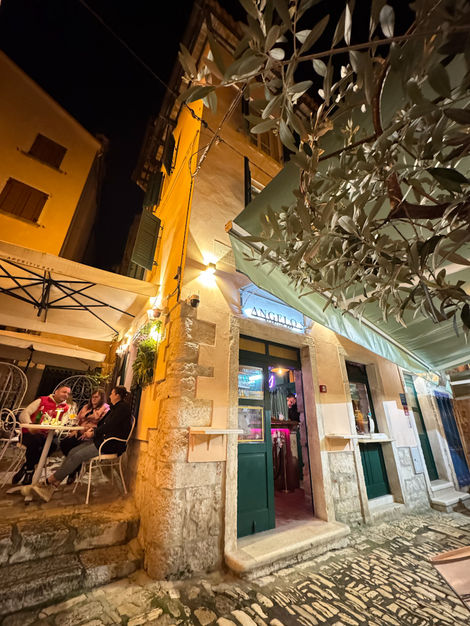 Visit Istria, Angelo's aperitive bar