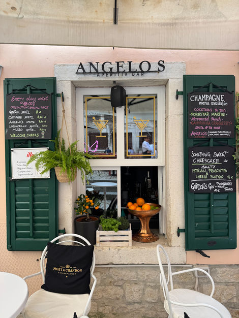 6E6759F1-0C3E-4956-80DD-F5BFAAF4D310