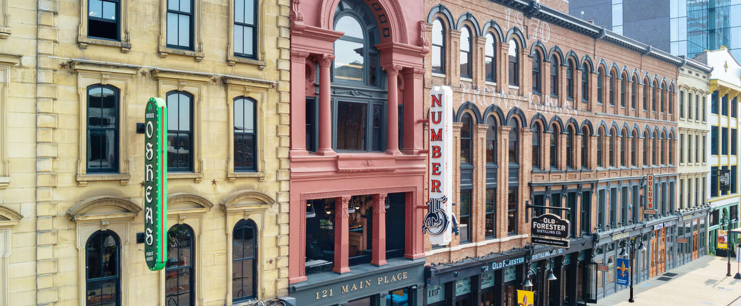 A photo of the exterior of Number 15 Louisville.