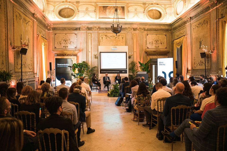 Palazzo Taverna Orsini.JPG