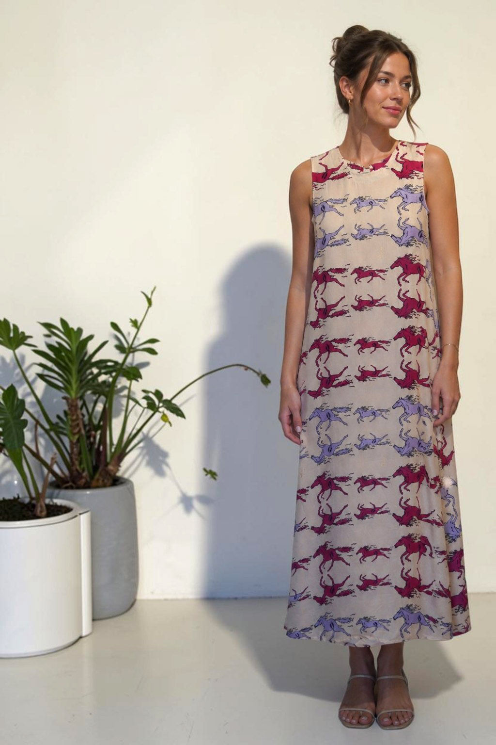 The force of horses dress (back with bows)