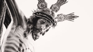 The Crucifix: A Cornerstone of Catholic Home Altars