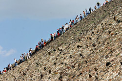 Teotihuacan-Walmart, Tribune News