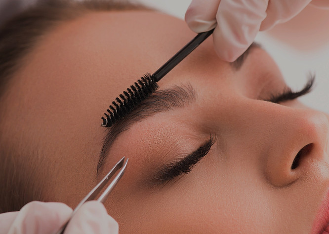 Eyebrow%2520Plucking_edited_edited.jpg