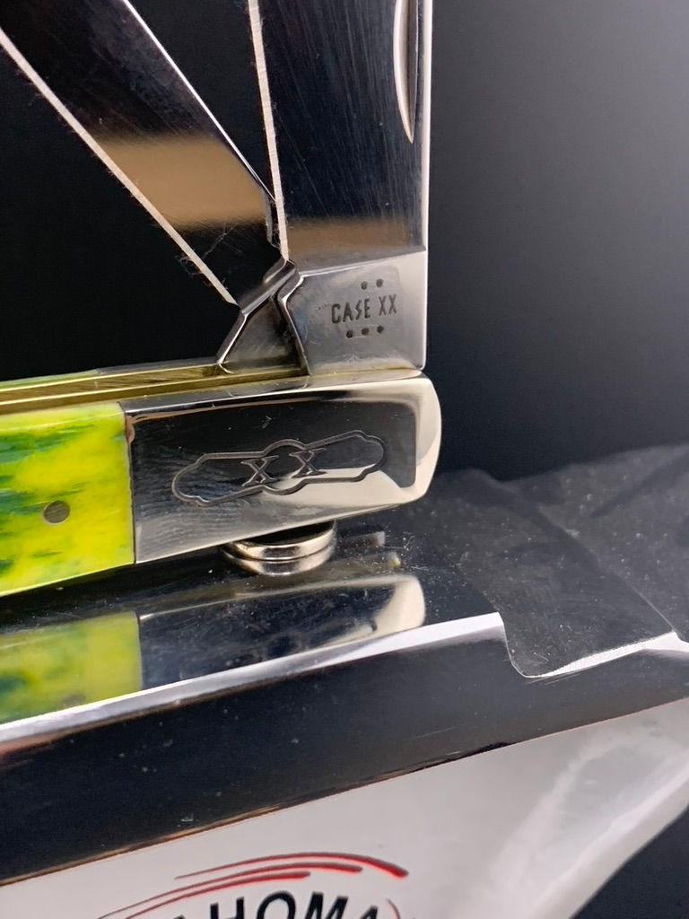 Thumbnail: Case Green Apple Bone Barlow