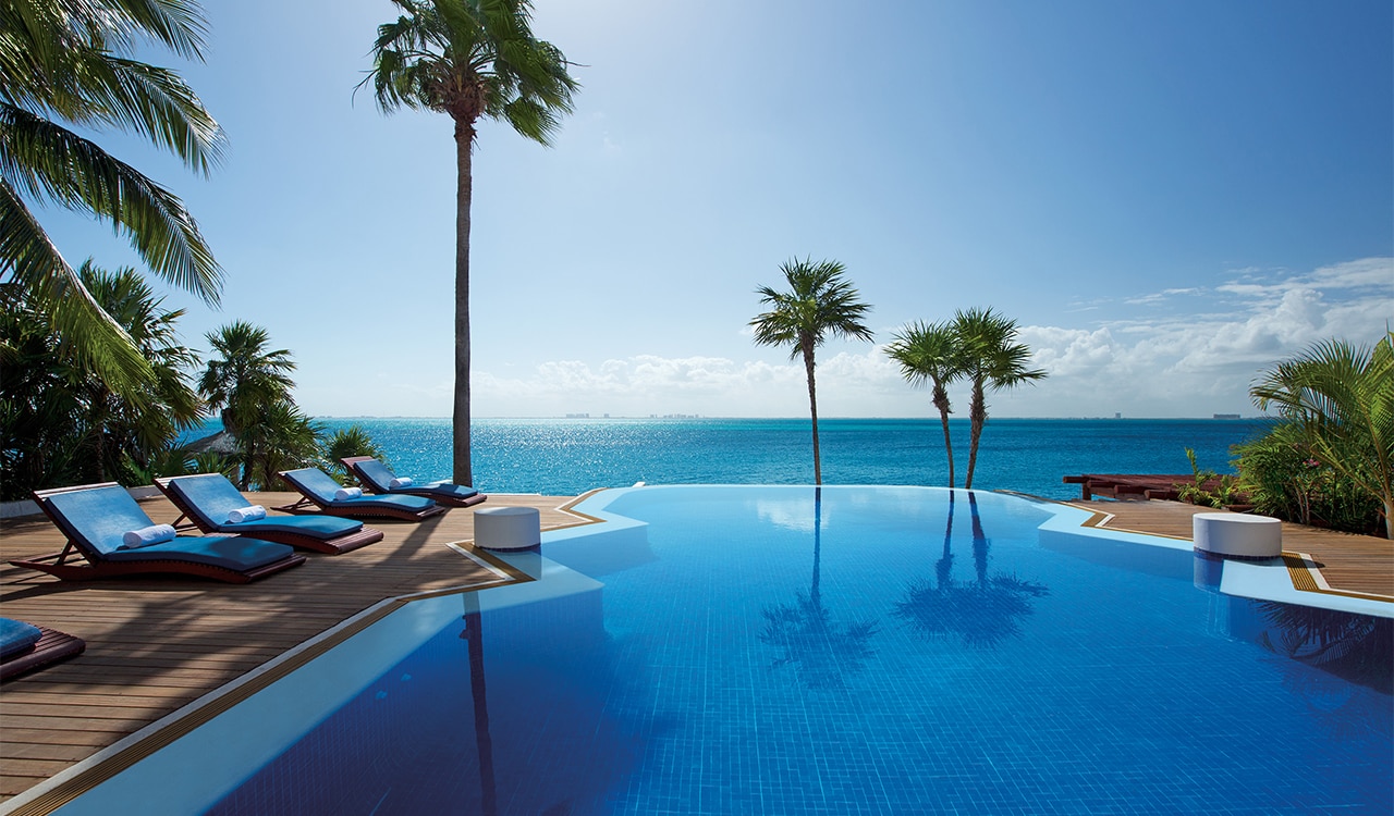Isla Mujeres: Golf Cart Rental, Condos With Views & Luxury Yacht Rentals