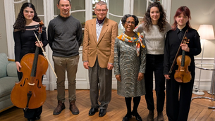 A violin for Sofia and a cello for Maria: a project made possible thanks to patron Philippe Avisse