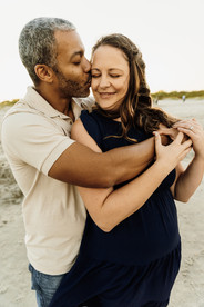 couple family holiday mini beach session