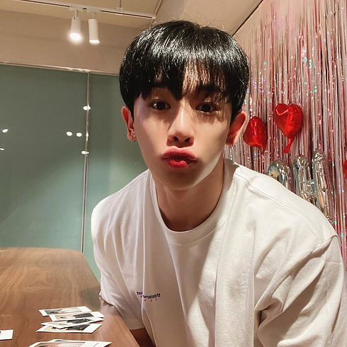 wonho-instagram-pic-2-780.jpg