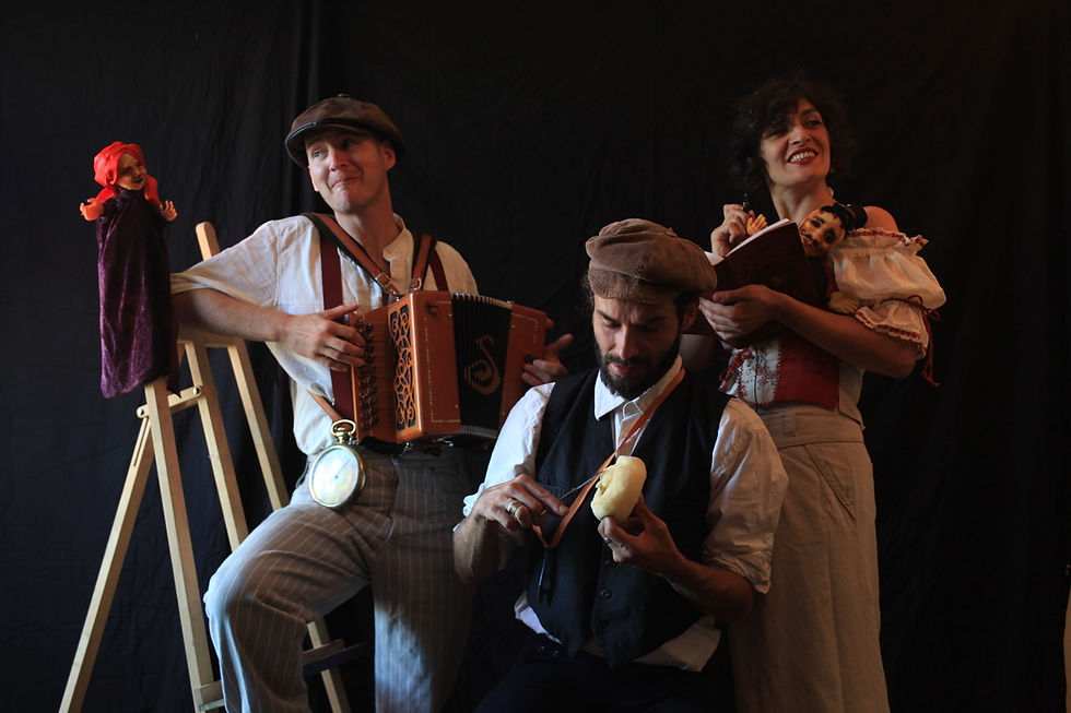 Les Mains Bavardeuses