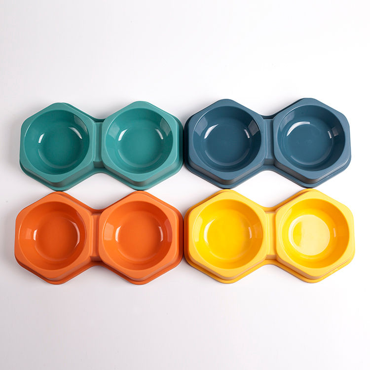 Thumbnail: Enë me dy hapësira