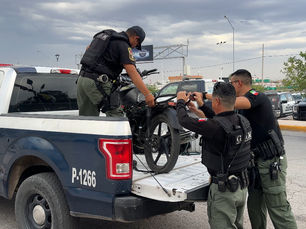 Mantiene Policía Municipal de Chihuahua, operativos de revisión a motocicletas