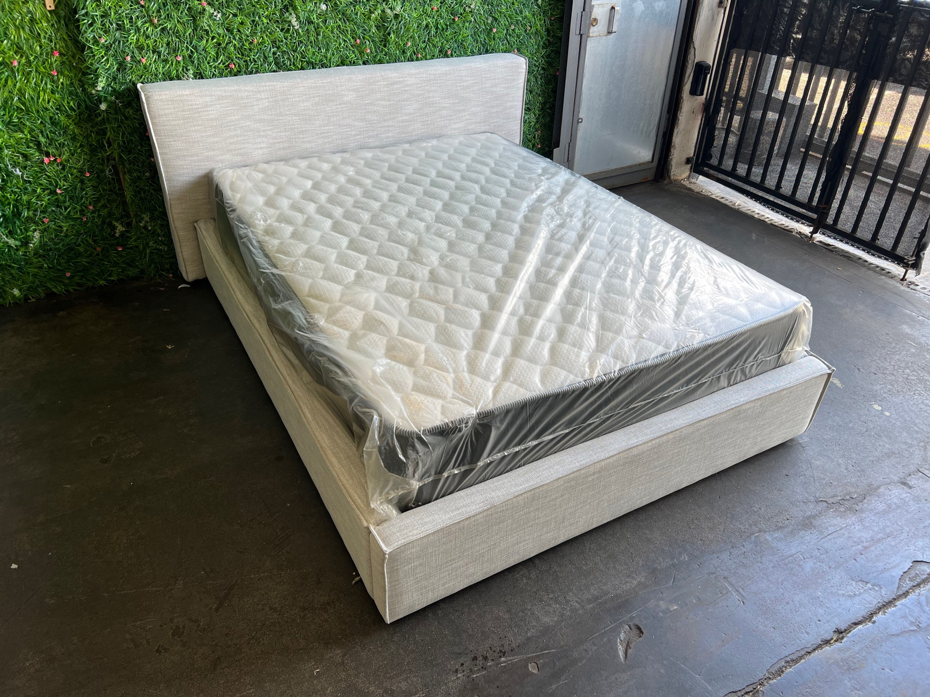 Hugo bed