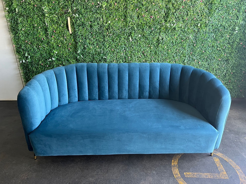 Thumbnail: Fluted sofa
