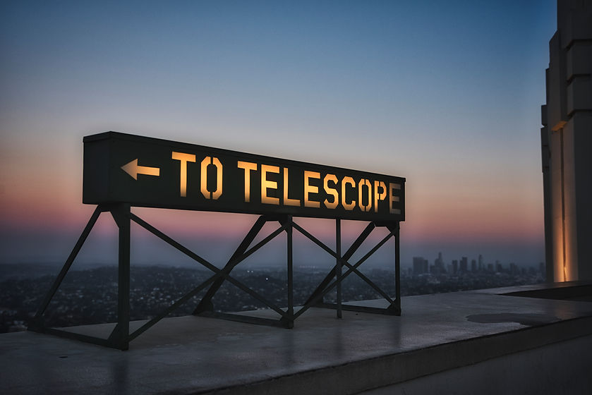 vecteezy_to-telescope-signage_1271318.jp