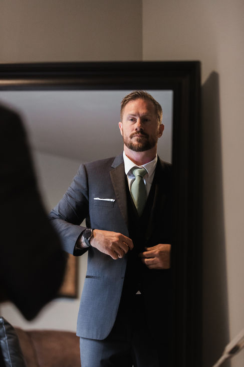 Groom Getting Ready-15.jpg