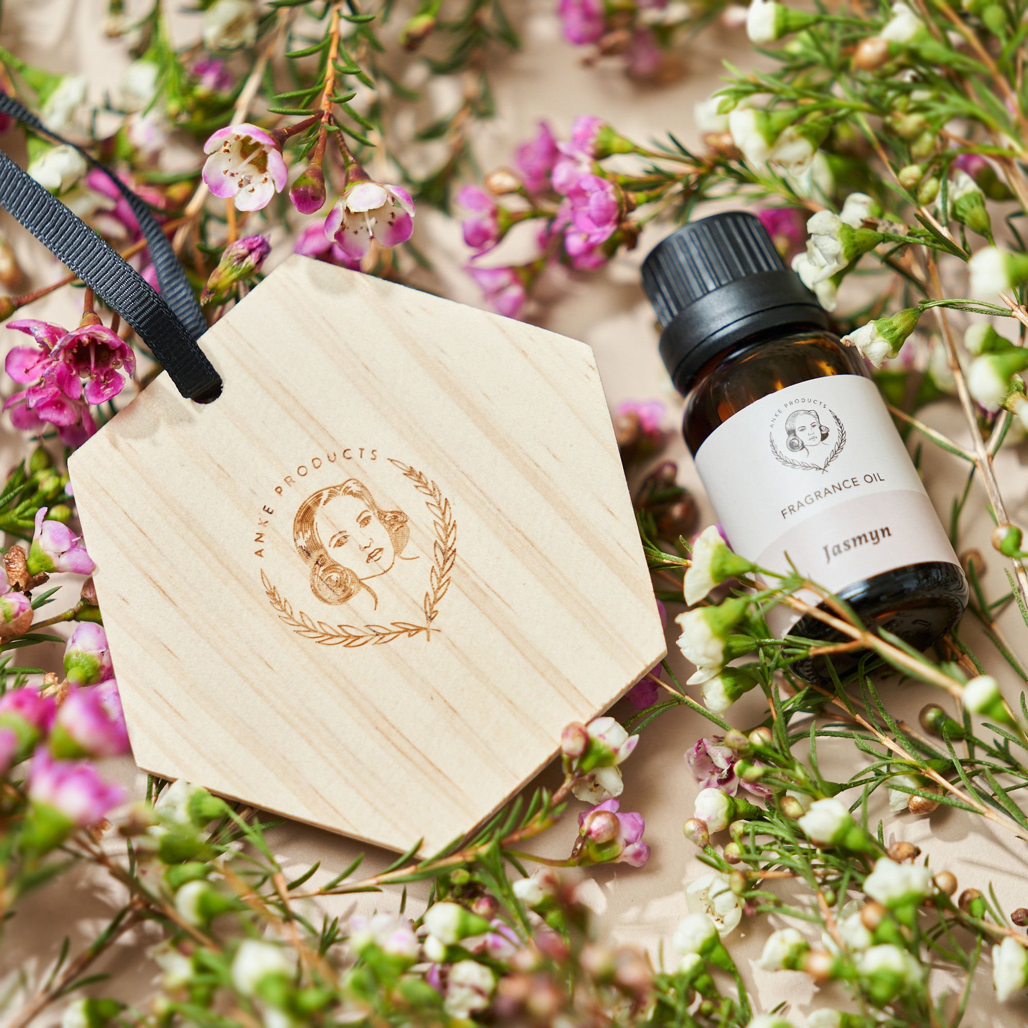 Aroma Wood & Essential Oil