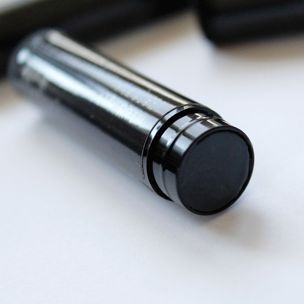 縮圖：All Black CLEAR Activated Charcoal Coconut Mint Lip Balm Moisturizer Chap Sticks