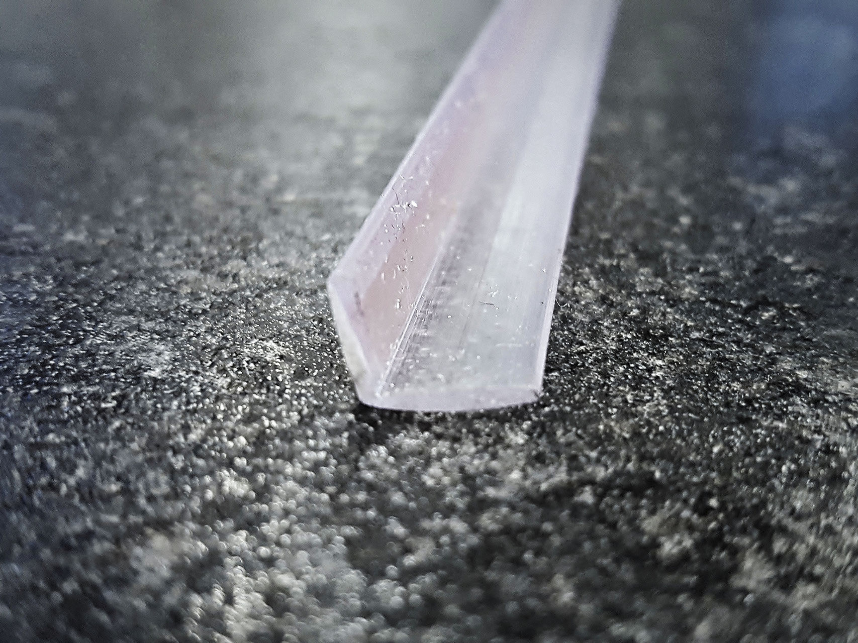 Self-adhesive, transparent vinyl seal with "L" edge, Art.No. SDTLT2