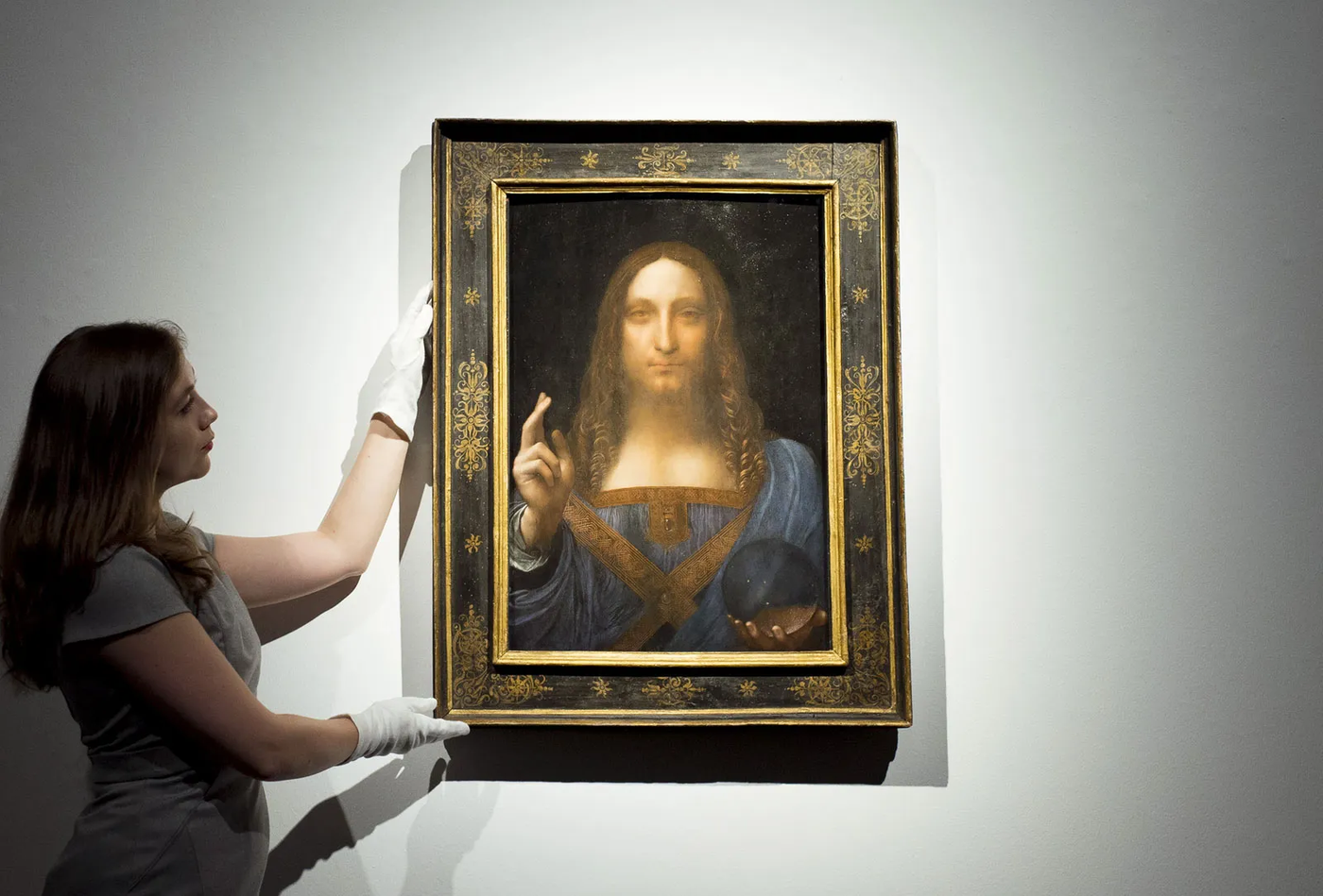 Bức "Salvator Mundi". Ảnh: Britannica