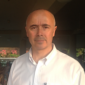 Instructor Claudio Cerda B.