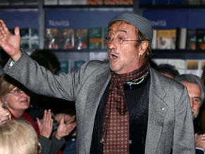 Lucio Dalla, la privacy senza maschere. Padre Bernardo Boschi nell’omelia ai funerali del cantante