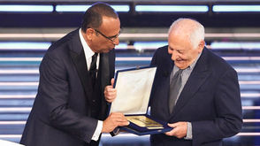 standing ovation per Mogol per il Premio alla carriera