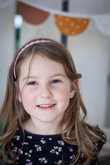 Lachendes Mädchen, Kindergarten, Kita, Kindergartenfotografie, Neuwied, Linz am Rhein, Koblenz, Montabaur,