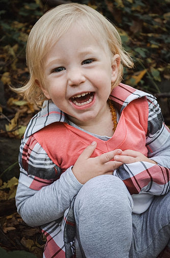 Lachendes Mädchen, Kindergarten, Kita, Kindergartenfotografie, Neuwied, Linz am Rhein, Koblenz, Montabaur, echtes Lachen,